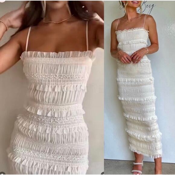 NWT House of CB Solana Ivory Sequin Pleated Tiered Maxi Dress Women’s S - Picture 8 of 15